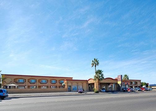 Hollies Hotel & Suites Calexico Exteriör bild